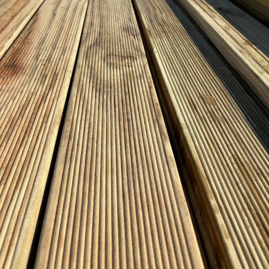 DECKING - Radiata Pine Premium Grade Grip H3.2 Treated | 150 x 40 x Random Lengths (140x32)