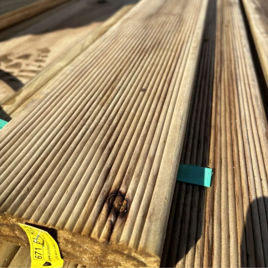 DECKING - Radiata Pine Merch Grade Grip H3.2 Treated | 150 x 40 x Random Lengths (140x32)