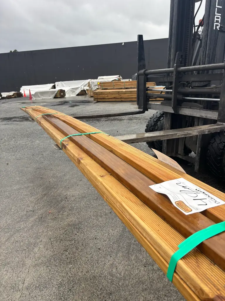 Bargain Pack #24 - DECK 100 x 40 (88 x 32) MERCH GRIP - 49.2m