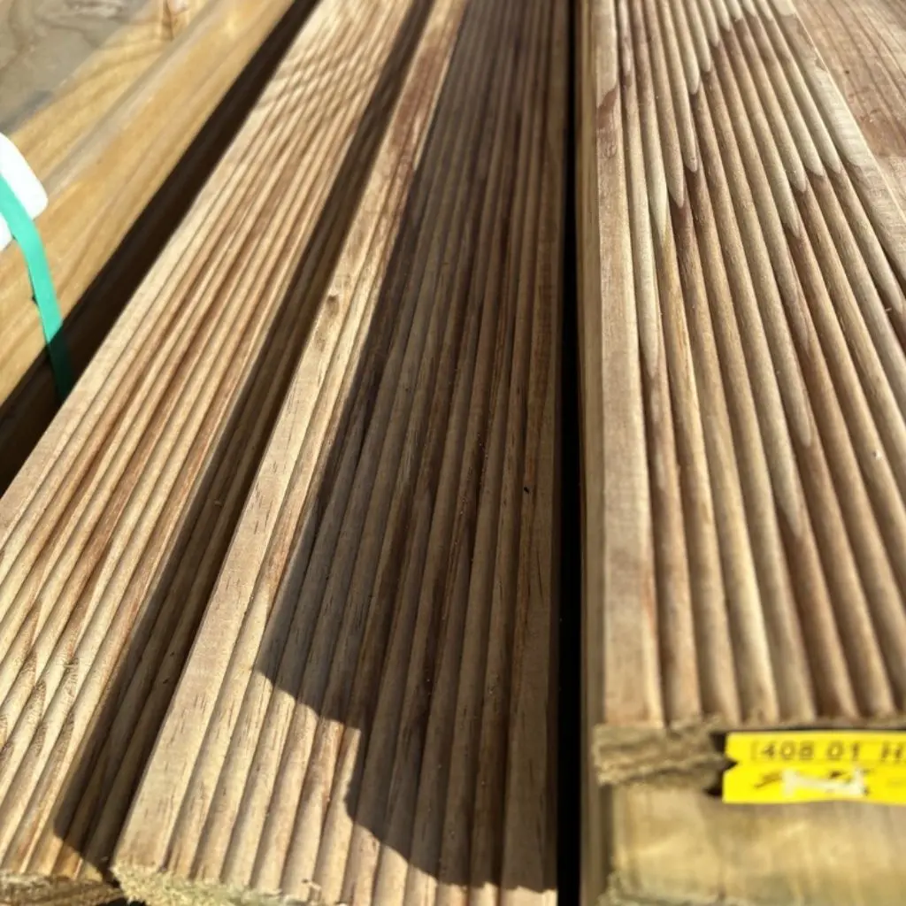DECKING - Radiata Pine Premium Clears Grade Grip & Smooth H3.2 Treated | 100 x 25 x Random Lengths (90x19)